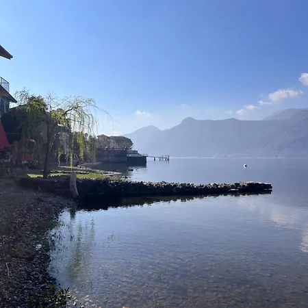 Fisherman House 펜션 *